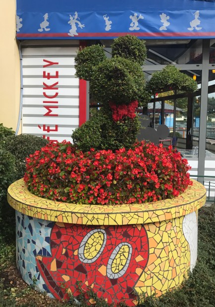 topiary mickey