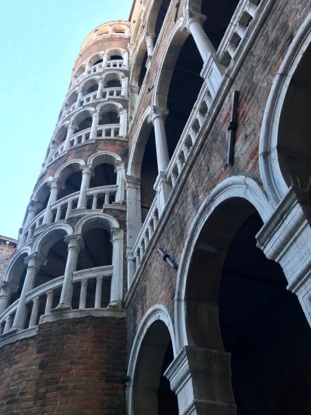 B9408440-1C53-4F3F-B0B9-23812FA52F87