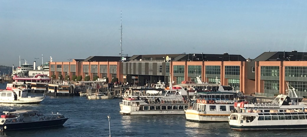 E19368B2-DBFD-484E-813F-E9DBB3F9E24D