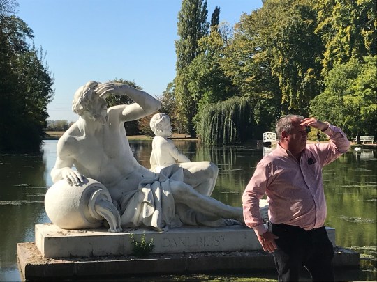 D29D09F3-8FB5-4463-AFF9-B83CACEA5BFA