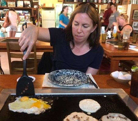 CB265BB6-654B-4C8C-B8E0-FCF0EA542D75