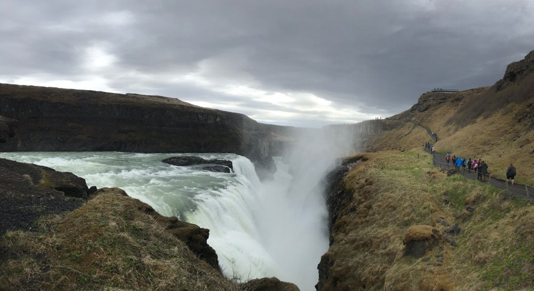 22939985-B70A-472B-AC60-DB67CE6E9CE9