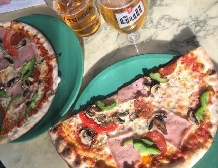 956AA894-55D6-4DEB-95EF-7779834E8EC3