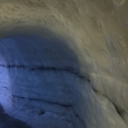 B49F9F64-6E17-45C9-BCF9-F5963943CE6A