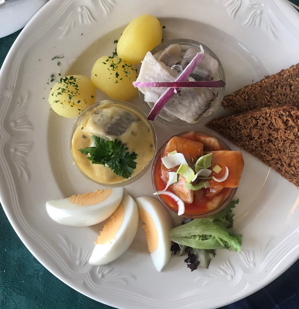 B7356BDF-E34E-4227-AAD7-FD498B46D34C