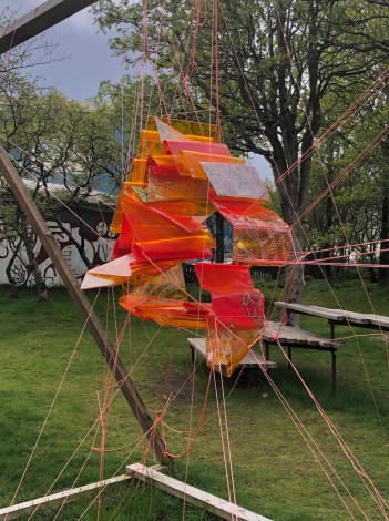 B863B7DF-04D4-4323-8678-6B93AAB39117