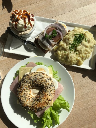 E80E00AB-690E-4ED6-8E33-F6043AF88053