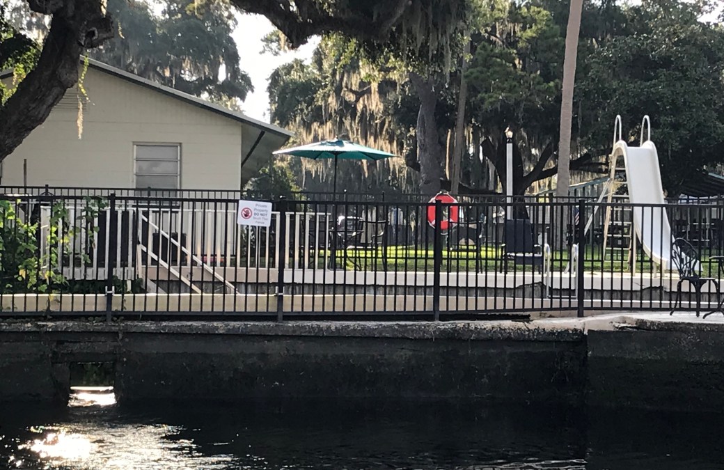 051BEF88-6FE2-4F1E-BEE8-35A7309EAD8B