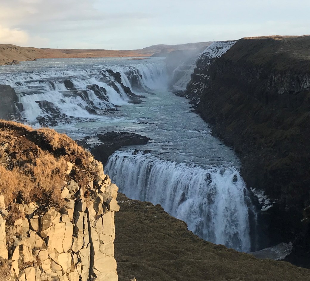 6C85F756-5A4C-4D7C-8D70-2BD704D97842