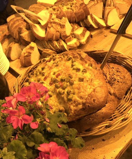 B4004E92-1A8A-4FCF-A728-BE860B303C5C