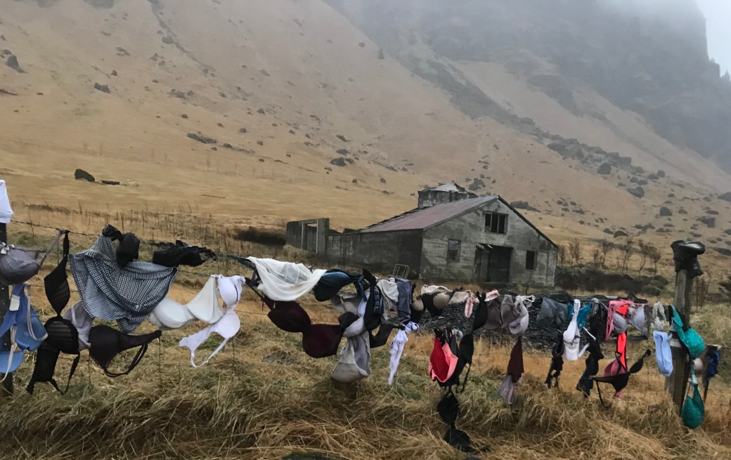 04D23246-1970-4C4C-B858-EA79FEA31640