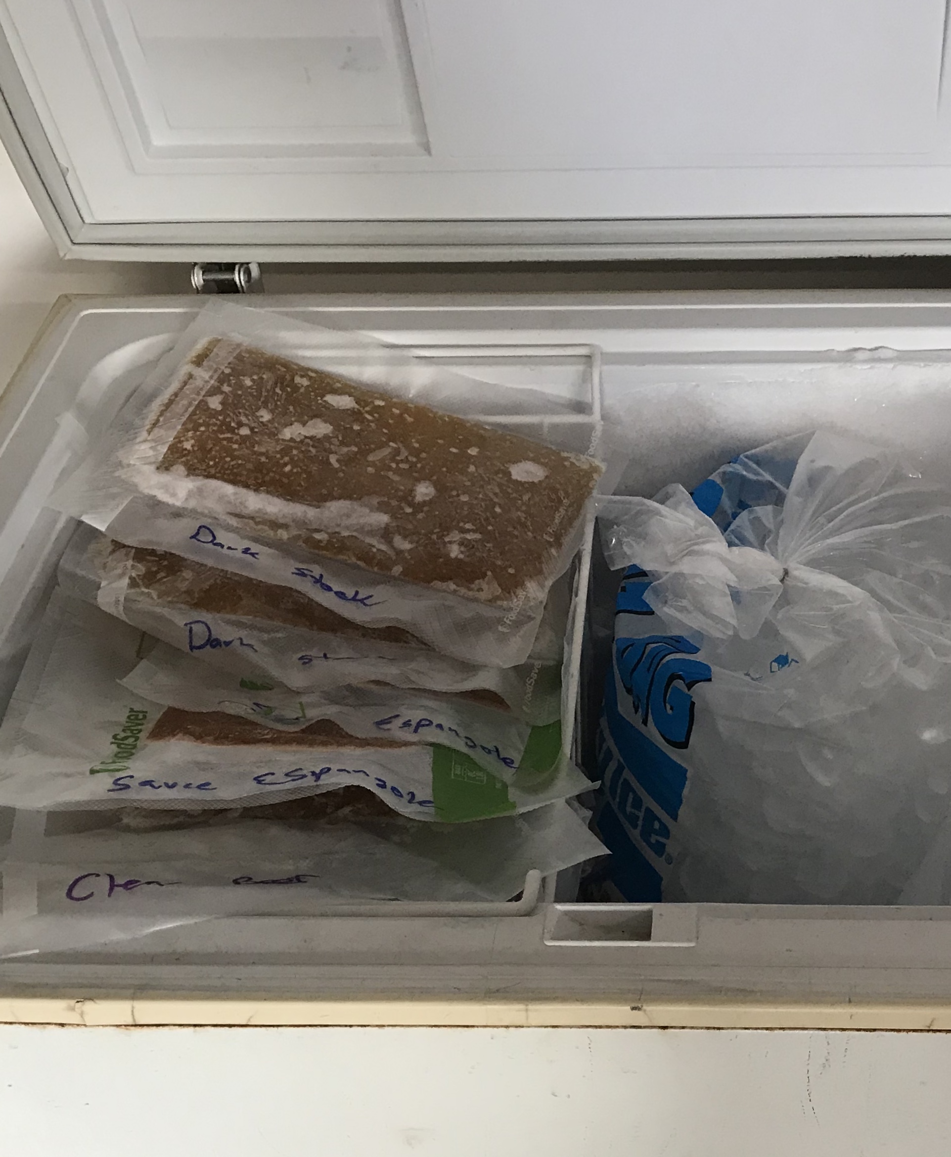 09A10E54-D465-4D35-A16A-54D0E2A63CDE